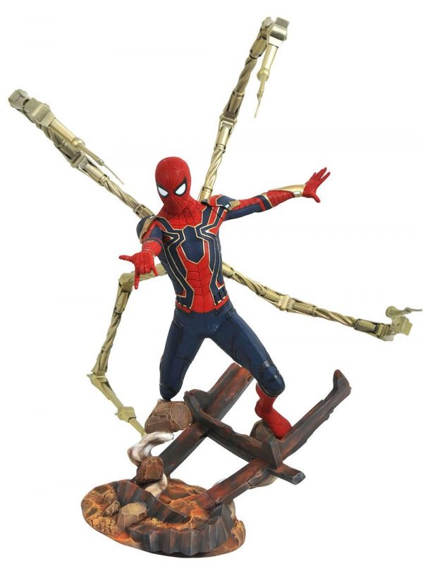 AVENGERS - Iron Spider-Man - Figurine Premier Collection 30cm
