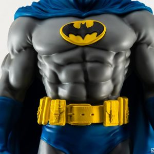 DC HEROES - Batman "Classic Version" - Statuette 1/8 27cm